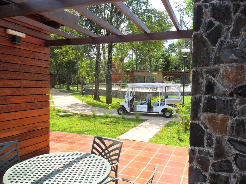 Gran Hotel Tourbillon & Lodge Puerto Iguazú Exterior foto